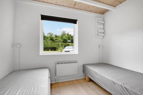 Five-Bedroom Holiday Home image 8