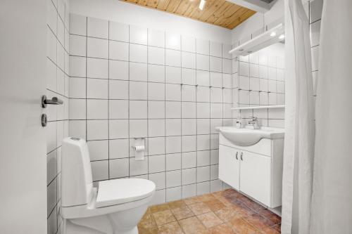 Five-Bedroom Holiday Home image 4