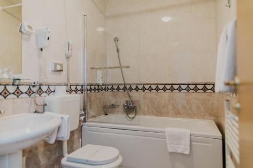 Hotel Silver - image 12