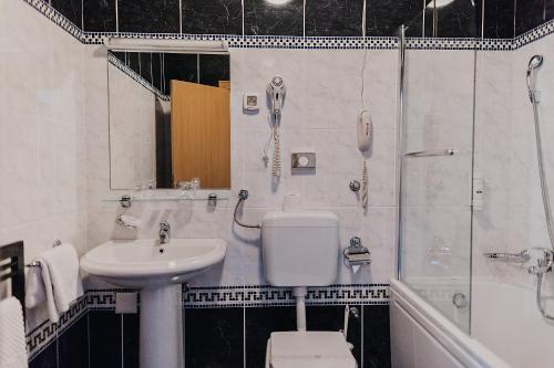 Hotel Silver - image 13