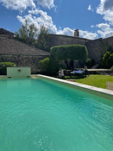 Maison de charme en Provence in Aubussargues
