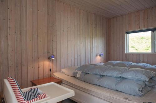 Four-Bedroom Holiday Home image 9