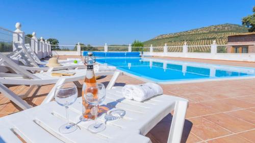 Cortijo Rural Cabeza Alta Castillo de Locubín by Ruralidays gîte à louer Sierra Ahillos