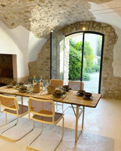 Maison de charme en Provence in Aubussargues