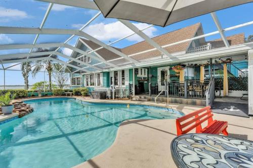 Emerald Anchor Escape in Winter Haven, USA