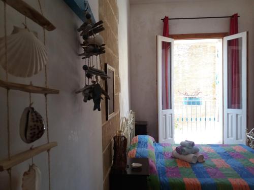 Double Room image 10