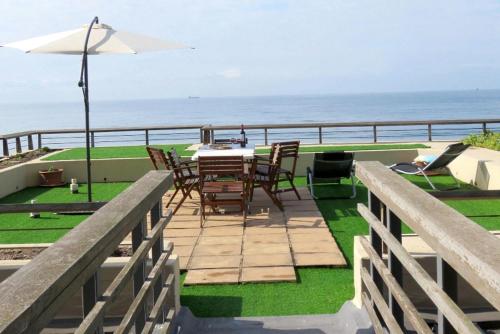 Westbrook beachfront AMAZING views in Westbrook