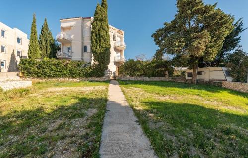 Gorgeous Apartment In Novalja With Wifi