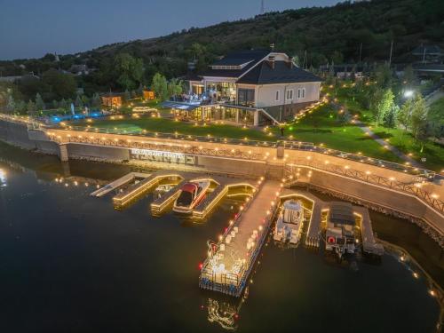 . RiverSide Resort