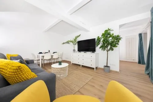 Terrassen-Wohnung am Görlitzer Park in Kreuzberg in Berlin, Deutschland