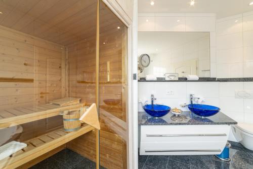 حمام, Turmhotel Victoria in Davos Dorf