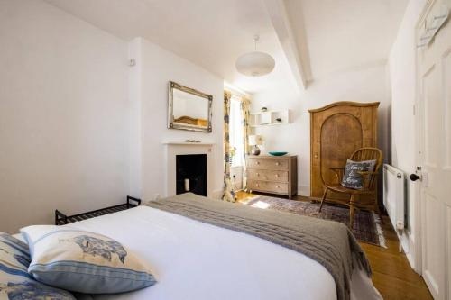 Spacious, Light-Filled 2 Bedroom Apartment, Londýn (fotografie 6)