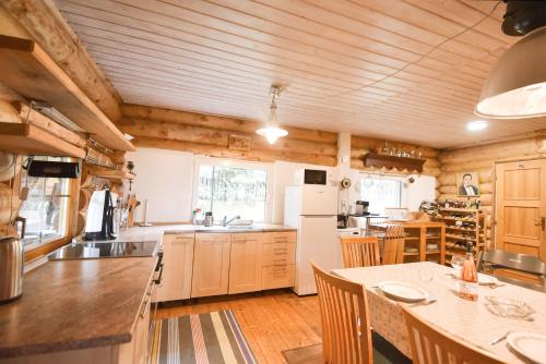 Kitchen, Wooden house in Vysocina in Rančířov