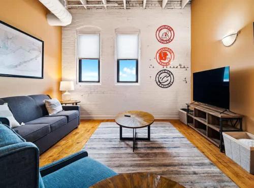 Lakefront Loft - Walk 2 First Energy x Progressive, Cleveland (photo 8)