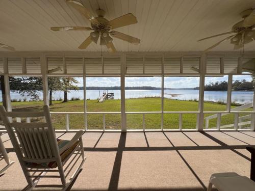 Paradise Point 2BR 2BA