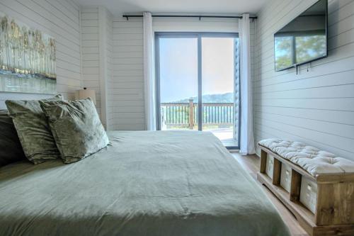 Lakeview Cabin, Hot Tub, Game Rm