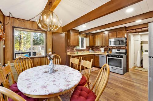 Pinetree Retreat #2499 in Big Bear Lake, USA
