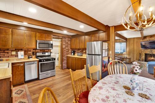 Pinetree Retreat #2499 in Big Bear Lake, USA