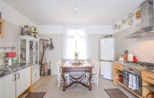  Stunning Apartment In Rivignano Teor in Teòr