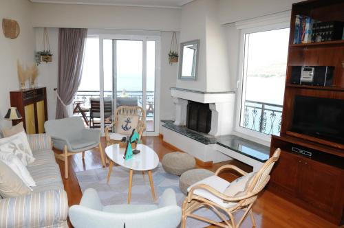 Amazing condo by the beach