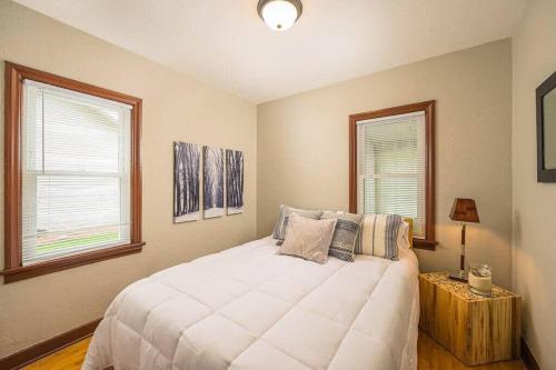 -5 Star Suite Spot - Sleeps 7 3 BR Full Remodel in Appleton, USA