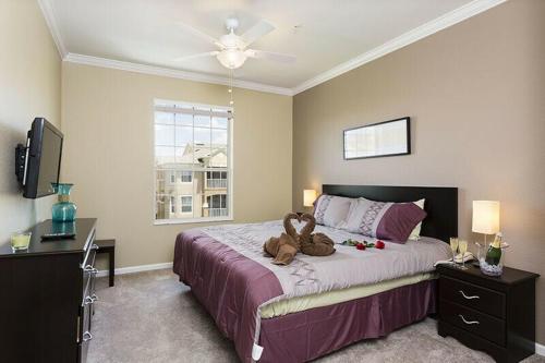 Windsor Hills Condo: Water Park Included