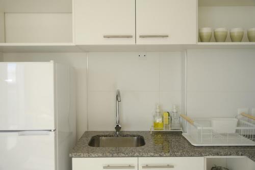 Apartamento céntrico, nuevo (Apartamento centrico, nuevo) in Mercedes