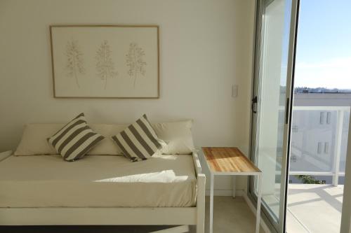 Apartamento céntrico, nuevo (Apartamento centrico, nuevo) in Mercedes