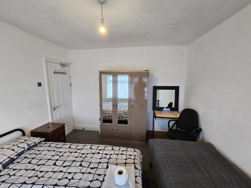 Monyhull Homestay - near City centre Kingsheath NIA NEC BHX, Бирмингем (фото 11)