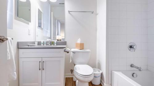 Bilik Mandi, Spacious Private Luxury Apt in Lexington (MA)