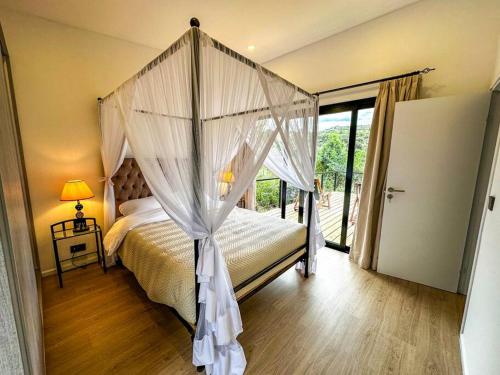 The Cliffhanger in Naivasha