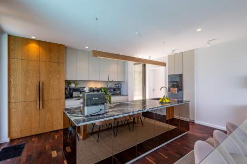 Villa Emeraude - Luxe 4BD Simola Estate Golf & Pool in ซิโมลา กอล์ฟ แอนด์ คันทรี เอสเตท