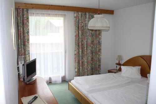 Hotel Hubertus - image 2