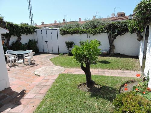 Three-Bedroom Villa image 10