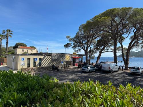Beach, R1D Les Pleiades de l'Esterel - Agay in Agay