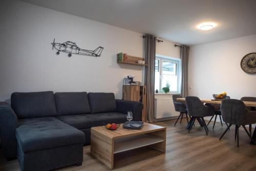 FeWo Cessna, elegante Wohnung, 2 Schlafzimmer, überdachte Terrasse in Cloppenburg, Deutschland