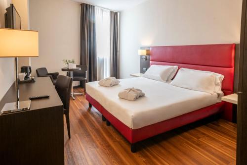 Kona Hotel Verona Room Type - Deluxe Double or Twin Room