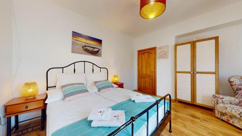 1 queen bed