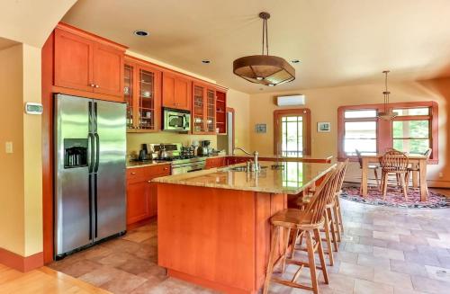 Country Escape Overlooking Hunter & Windham Mts - image 7