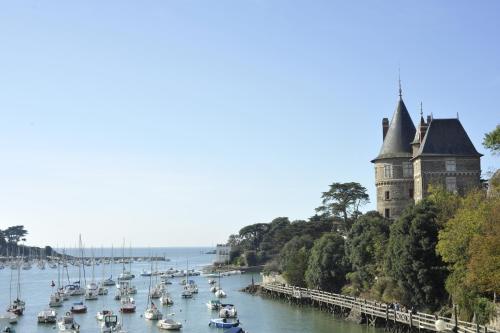 Hôtel Beau Soleil - image 9