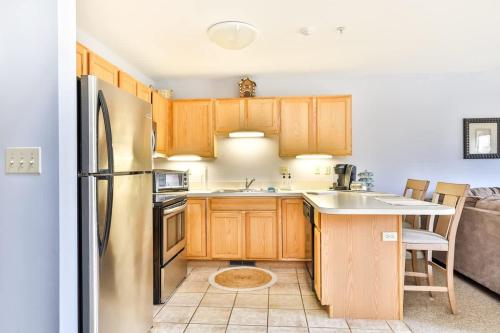 Spacious 3 BR Condo Steps Away From Slopes - image 6