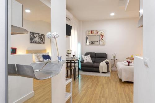 -MalagaSunApts-Estudio Picasso Capuchinos, Málaga
