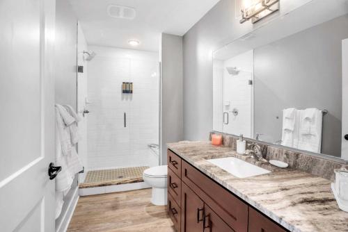 Michigan Condo Unit 204 in Birmingham, USA