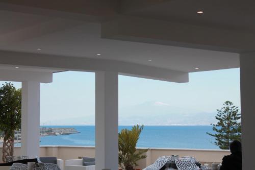 شرفة/ تراس, Hotel Lungomare in ريجيو كالابريا