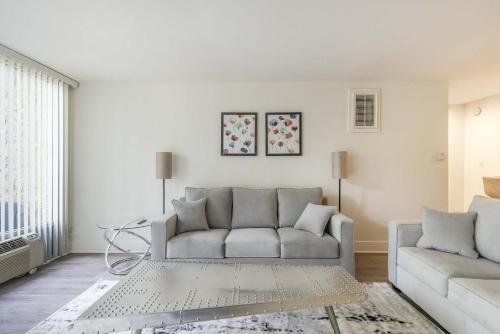 Cozy Luxury Apartment WeHo Boys Town med in Los Angeles, USA
