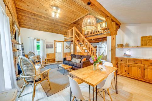 Hiking Mecca Cozy Cabin Near Lake Santeetlah in Robbinsville, USA