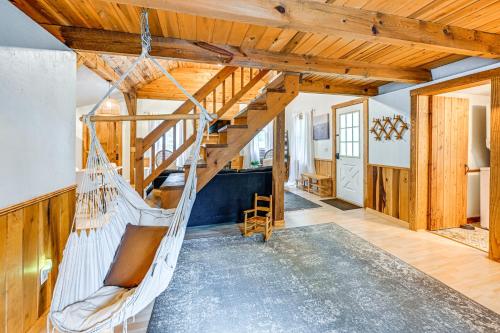 Hiking Mecca Cozy Cabin Near Lake Santeetlah in Robbinsville, USA
