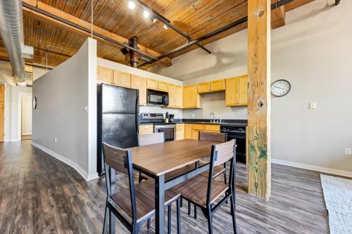 Lafayette 223 I Corporate Modern 1bd Apartment in Saint Louis, USA