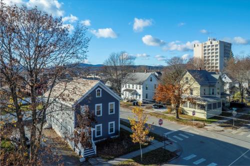 ทัศนียภาพภายนอกโรงแรม, Updated Family-sized Home in Heart of Rutland, Near Slopes, EV Level 2, Hot Tub in รัตแลนด์ (VT)