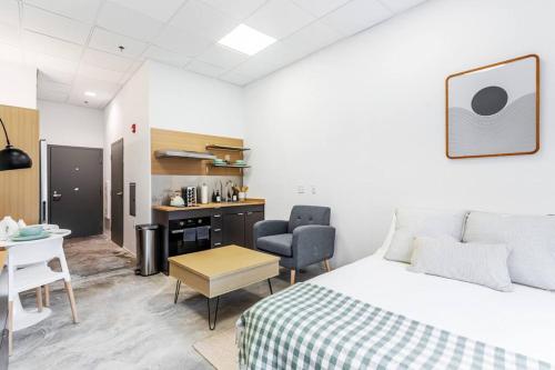 Cozy Studio in Metro Meriden with Pool and Gym in Meriden, USA